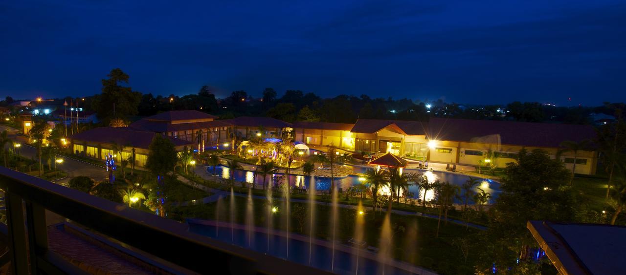 Dork Jumpa Hotel Vientiane Exterior photo